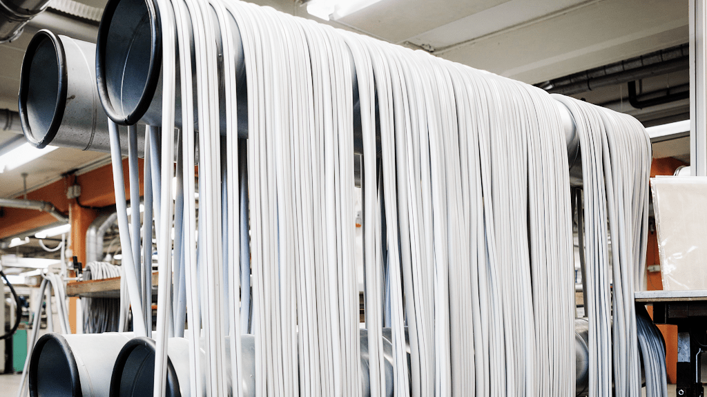 Trelleborg vacuum rings hanging