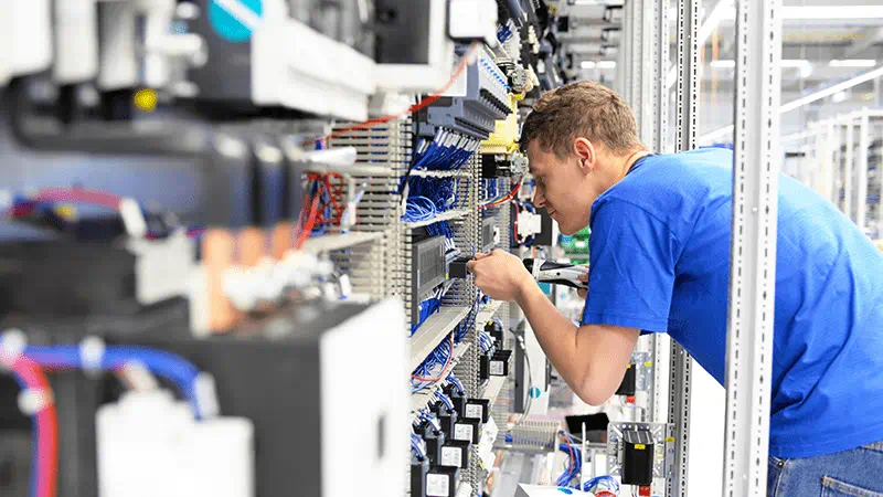 Cable-entry-man-working