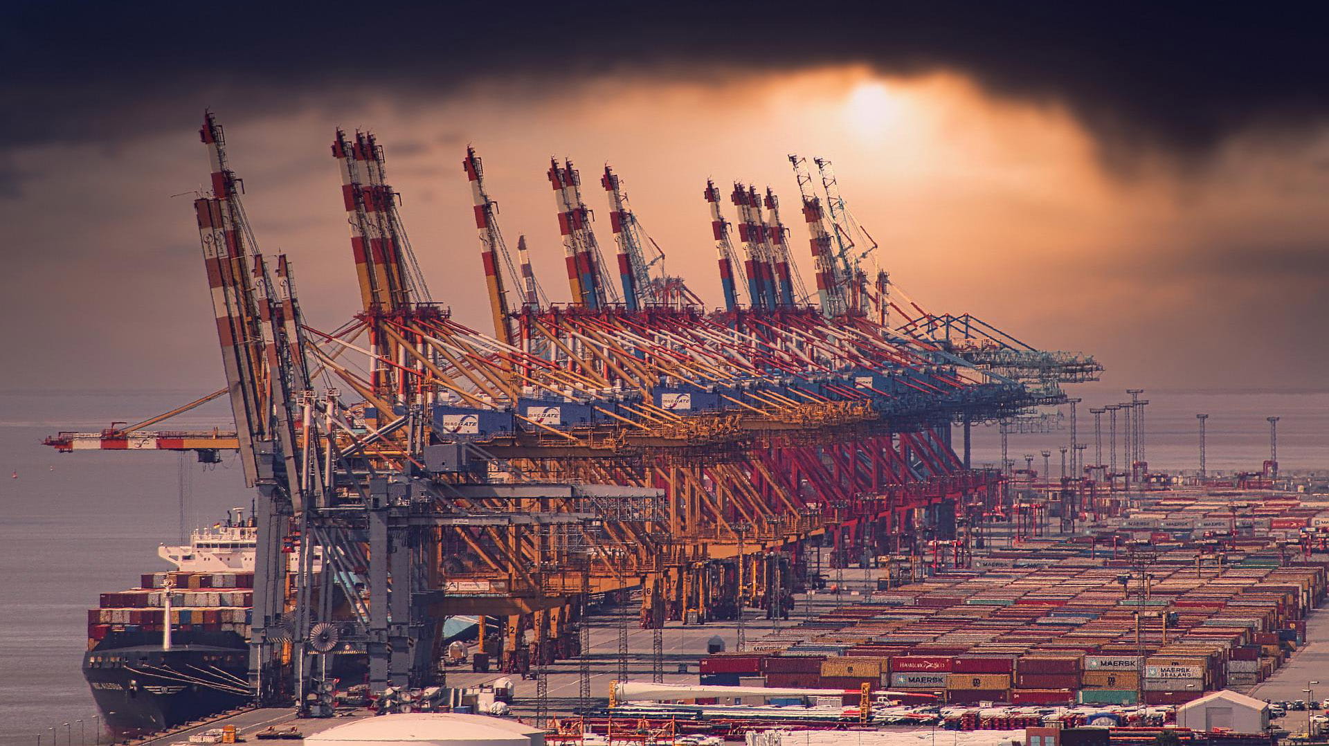 Port-machinery_1024x575