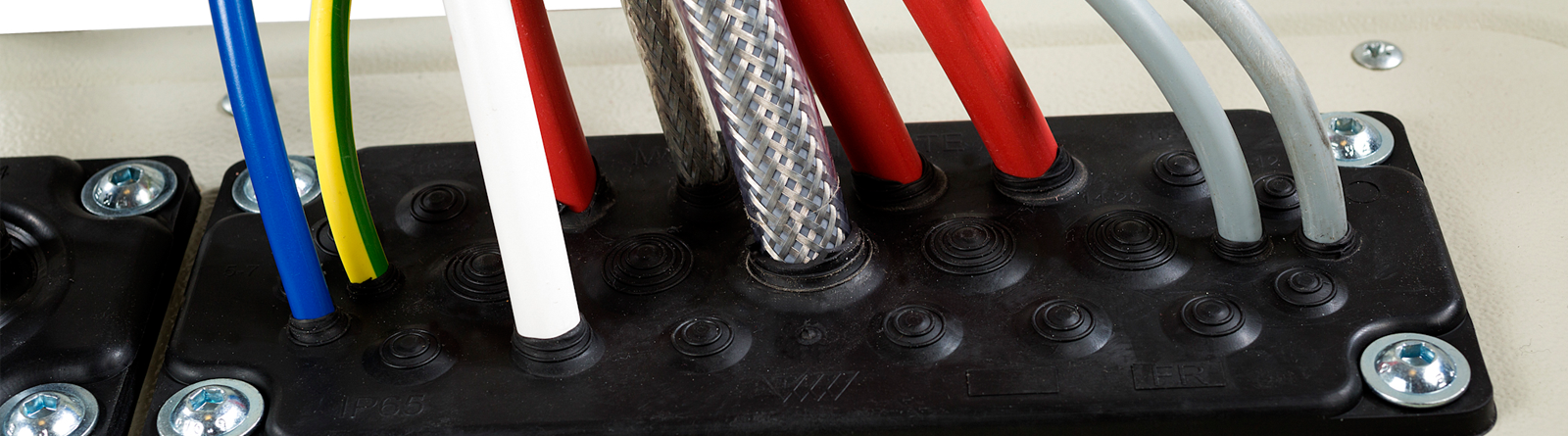 Triangular Cable Entry Cable entry plates | Anti-vibration-solutions