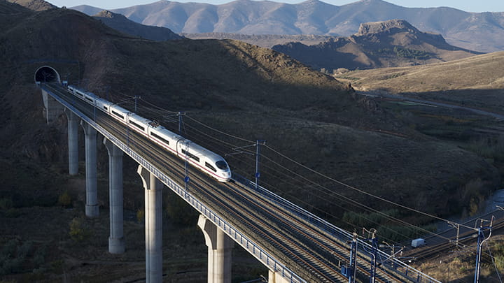 Trelleborg_Rail Mass Transit Train 720