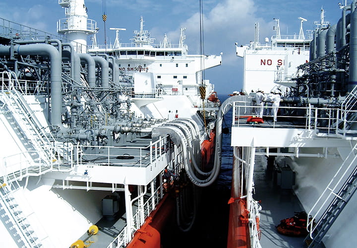 Gutteling_LNG_white_STS