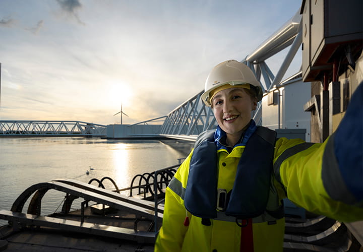 Maeslantkering-storm-surge-barrier-headbanner