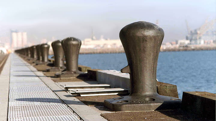 Bollards-for-the-berthing-of-ships