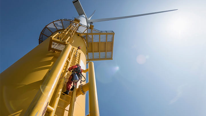 Offshore-wind-farm-operations