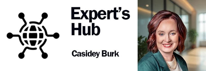 Expert’s Hub-Banner mit Casidey Burk, professionelles Porträt in einer modernen Büroumgebung.