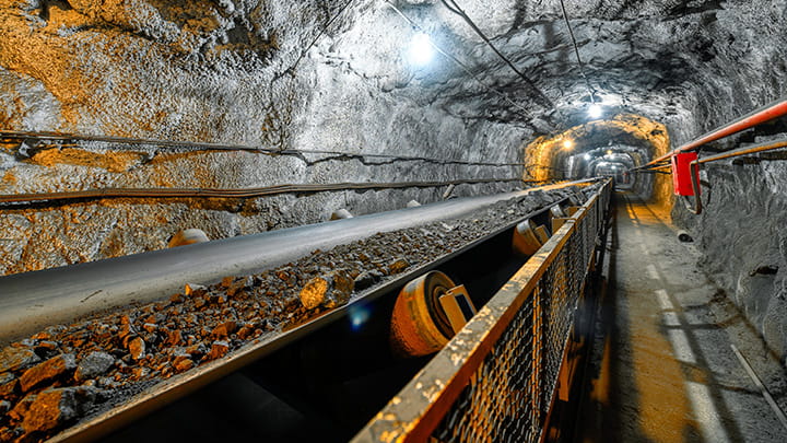 Fire and flame resistant conveyor belt