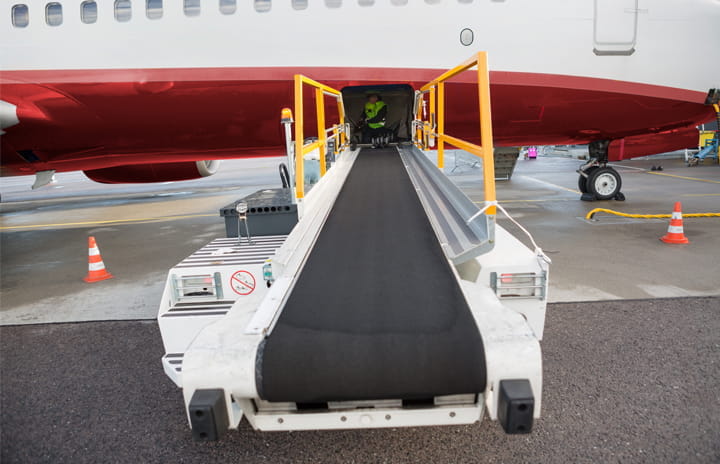 Special surface conveyor belt