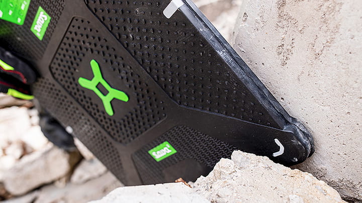 Nova lifting bags between rocks