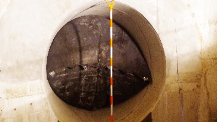 Pillow shaped plugs Inflated