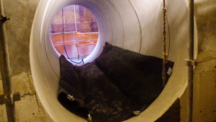 Pillow shaped plugs placing