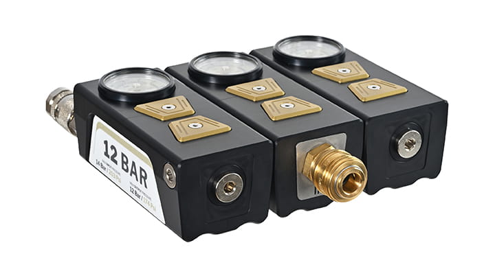 Compact 12‑bar pneumatic controller with three gauges for high‑pressure lifting bags