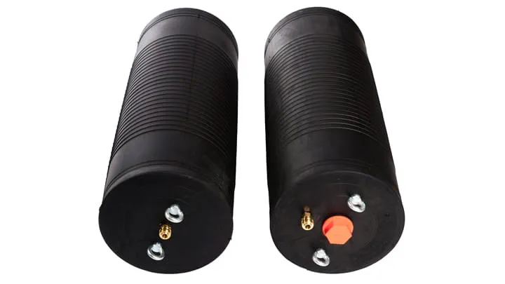 Inflatable pipe plugs