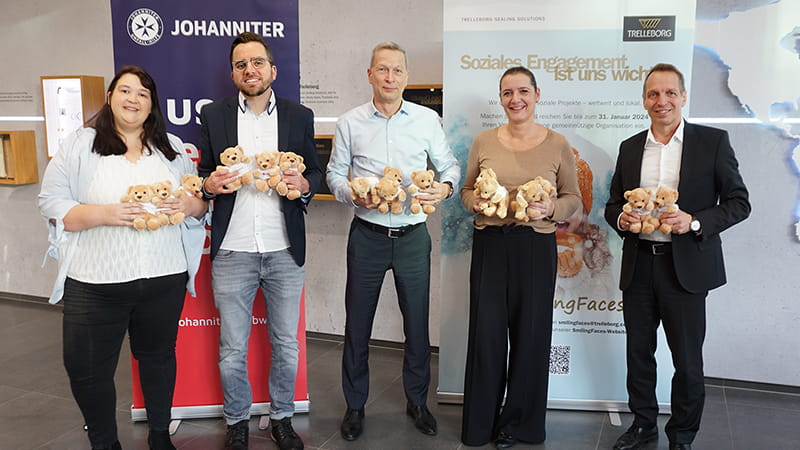 TSS_SmilingFaces_071223_800_450