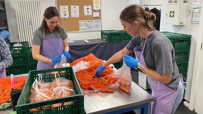 Social-Week_Trelleborg-bei-Stuttgarter-Tafel_800x450